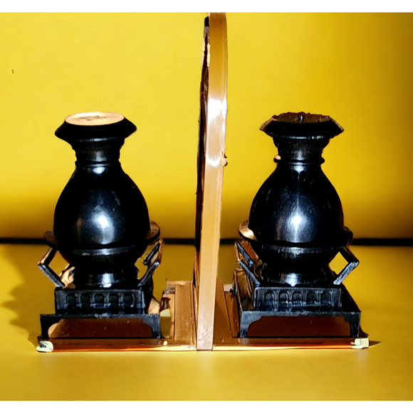 Vintage "Bless This House" Plastic Salt & Pepper Shakers Set JSNY Hong Kong - Picture 2 of 8